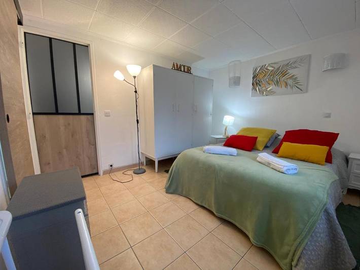 Apartamento de vacaciones para 2 personas, con piscina además de terraza y jardín - 1