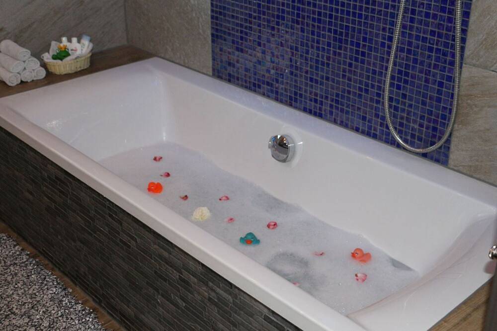 Ganze Wohnung, Maisonette Deluxe by Fewo-Amperland in Olching, Oberbayern