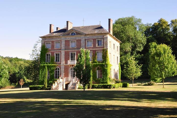 Chambre d’hôte pour 2 personnes, avec Terrasse et Jacuzzi ainsi que Jardin et Vue