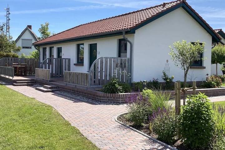 Bungalow für 4 Personen, mit Terrasse, mit Haustier in Dranske - 2