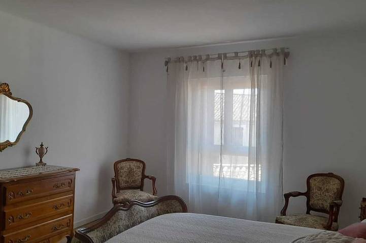 Location de vacances pour 7 personnes, avec jardin et terrasse à Puimisson - 4