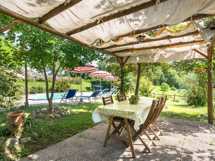 Casa vacanza per 2 persone, con Terrazza e Giardino nonché Piscina e Sauna a Cagli