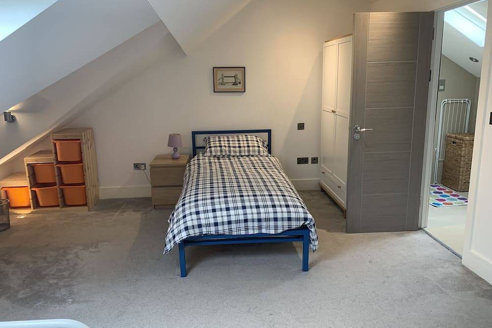 Geheel appartement, Spacious and bright modern styling 3 bed flat in Haringey, Londen