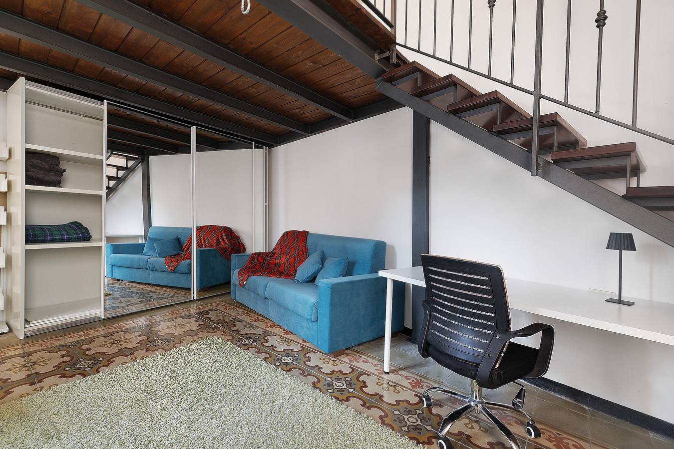 Entire apartment, Apartment 'Casa Meloria' with Balcony, Wi-Fi and Air Conditioning in Finale Ligure, Finale Ligure Municipality