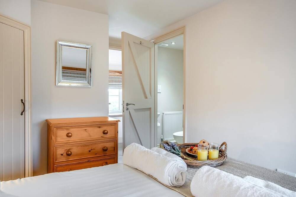 4 Bed in Whitwell (oc-c33501) in Niton and Whitwell, Isle of Wight