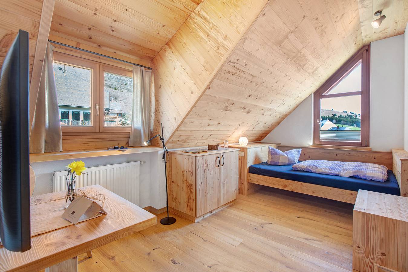 Zimmer 'Lärche' mit Bergblick und Wi-Fi in Bernau im Schwarzwald, Südschwarzwald