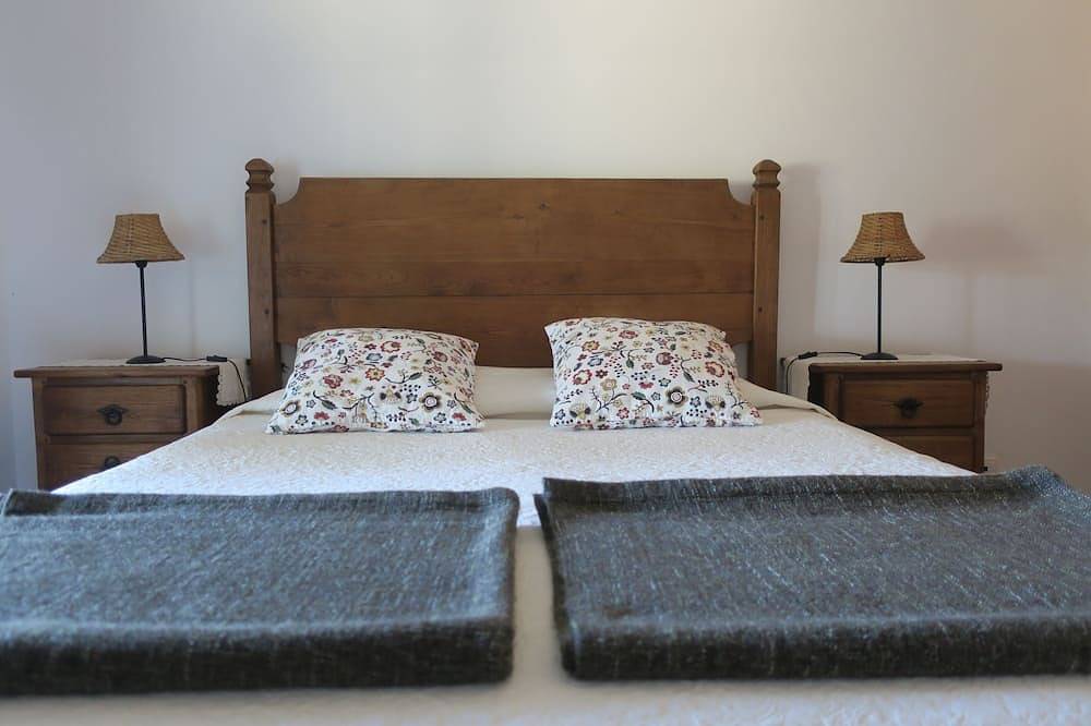 Große Villa in Alentejo Estate, in der Nähe der Costa Vicen in São Teotónio, Costa Alentejana