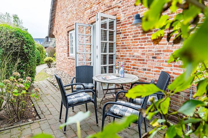 Ferienwohnung für 2 Personen, mit Terrasse und Garten in Westerland