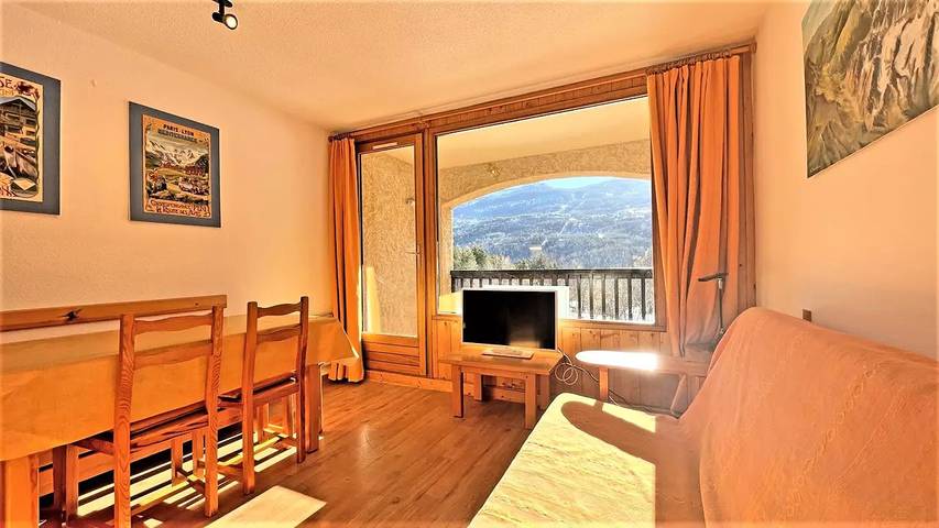 Gîte pour 4 personnes, avec vue et balcon à Vallouise - 2