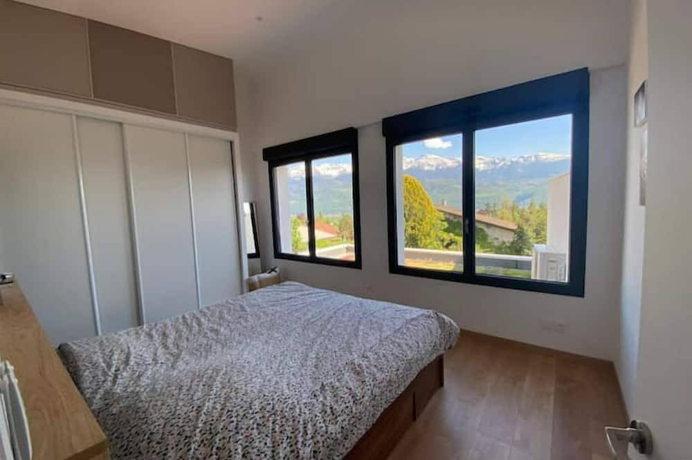 Villa, vue Exceptionnelle Avec Jaccuzi et Sauna in Biviers, Isère