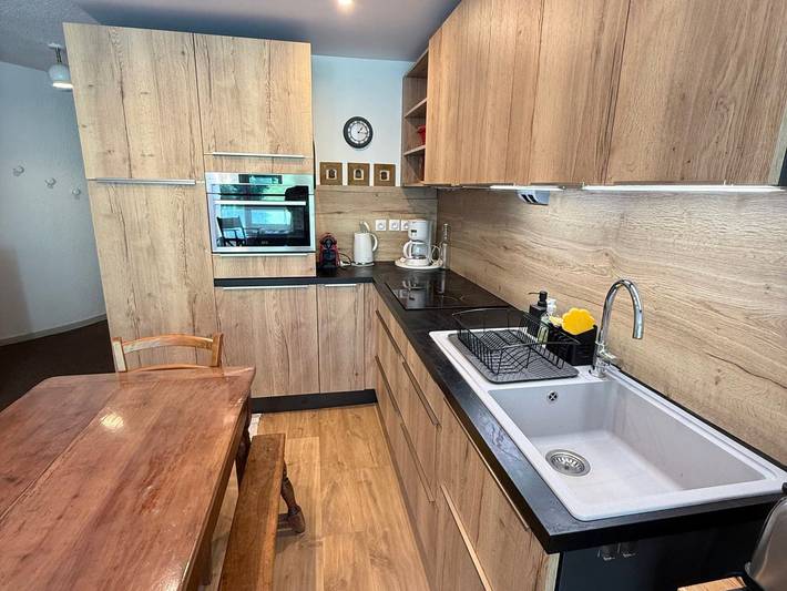 Ganze Wohnung, 3-Zimmer-Wohnung an der Piste, 7. Stock in Prapoutel, Les Adrets