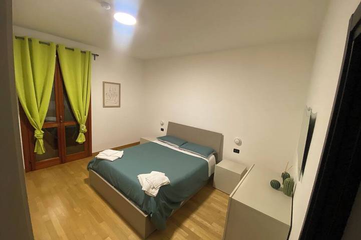 Apartamento entero, Apartment with soul - comfort and authenticity in the center of Novara\" in Novara, Provincia de Novara