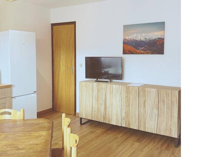 Gîte pour 6 personnes, avec terrasse ainsi que jardin et vue à La Llagonne - 2