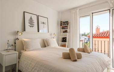 Holiday Apartment for 6 People in Playa de Burriana, Nerja, Photo 3
