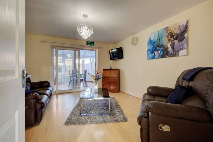 Holiday rental for 5 people, with garden in Peterborough