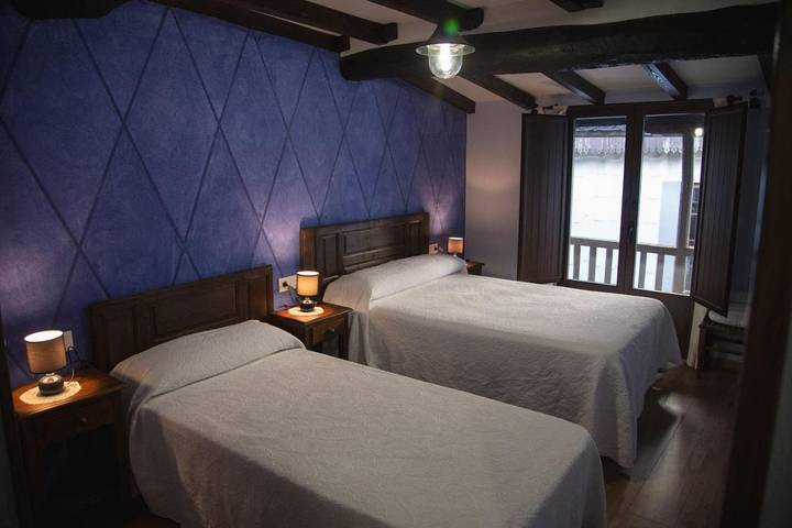 Casa rural para 6 personas, con balcón en Candelario - 4