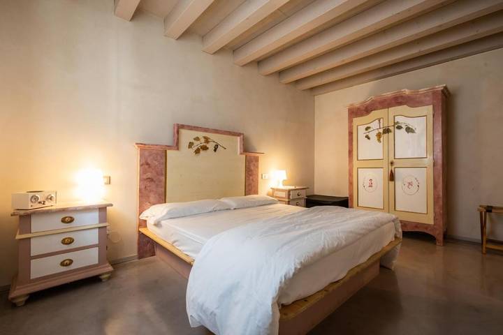 Hôtel pour 3 personnes, avec Jardin et Piscine à Tavagnacco - 2