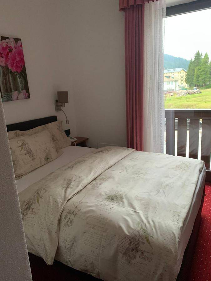 Hôtel pour 2 personnes, avec sauna et vue sur le lac ainsi que vue et balcon dans Misurina - 3