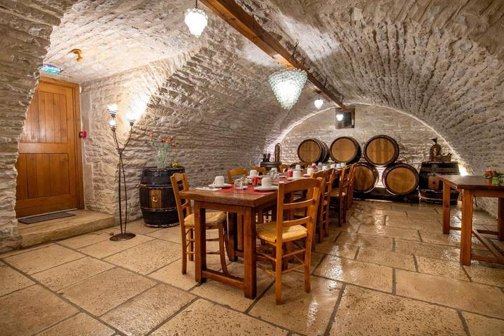 Hôtel pour 2 personnes, avec jardin, animaux acceptés dans Nitry - 2