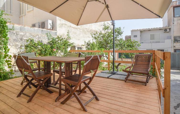 Location de vacances pour 7 personnes, avec jardin et terrasse à Marina di Ragusa - 2
