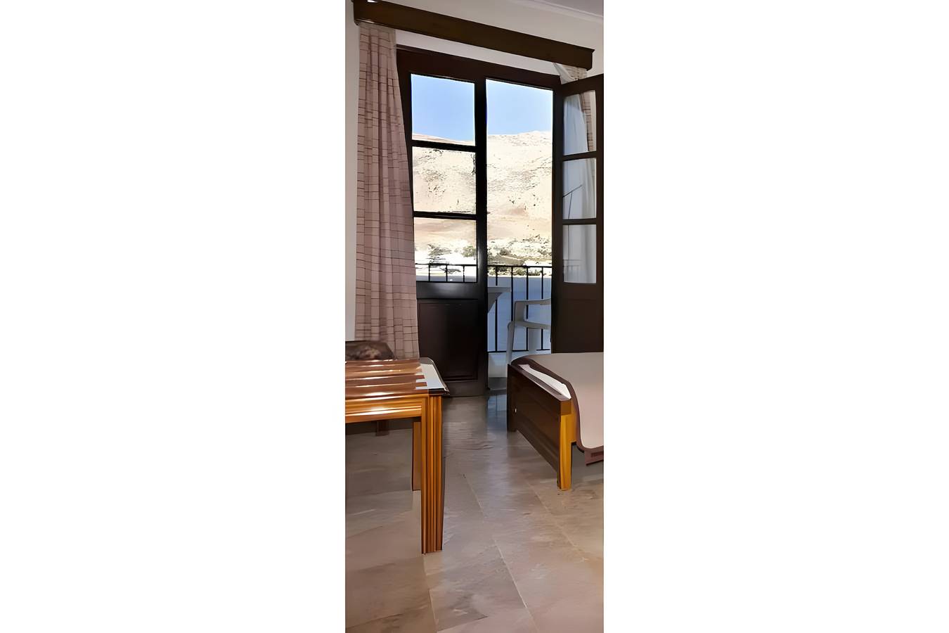 Bed and Breakfast 'Room No 6' with Sea View, Wi-Fi and Air Conditioning in Kalymnos