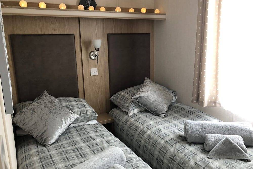 Spacious Lovely Holiday Home, New 2019 Caravan in Kent