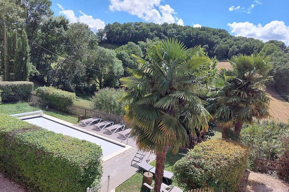 Casa con piscina climatizada y trampolín in Espinas (Tarn y Garona), Macizo Central