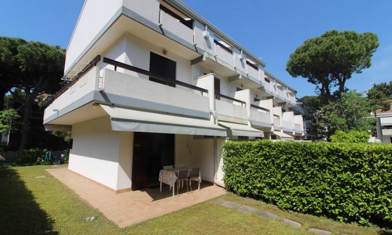 Ferienhaus für 5 Personen, mit Balkon/Terrasse und Garten sowie Ausblick in Lignano Pineta - 3