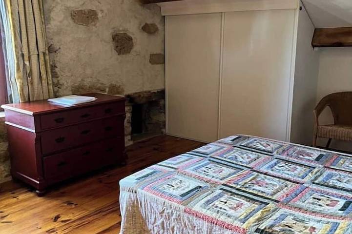 Appartement entier, Gite Chouette, Maison chaleureuse dans un cadre verdoyant in Avène, Région de Lodève