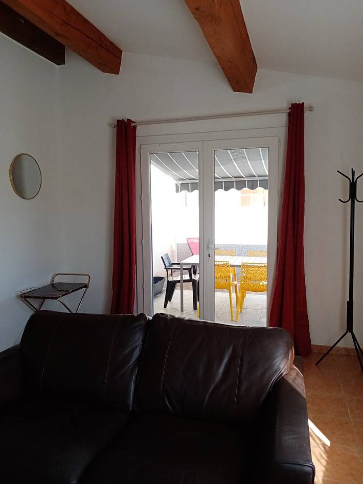 Gîte pour 6 personnes, avec terrasse à Tuchan - 3