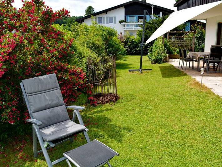 Ferienwohnung für 6 Personen, mit Balkon und Terrasse sowie Garten in Bernau am Chiemsee