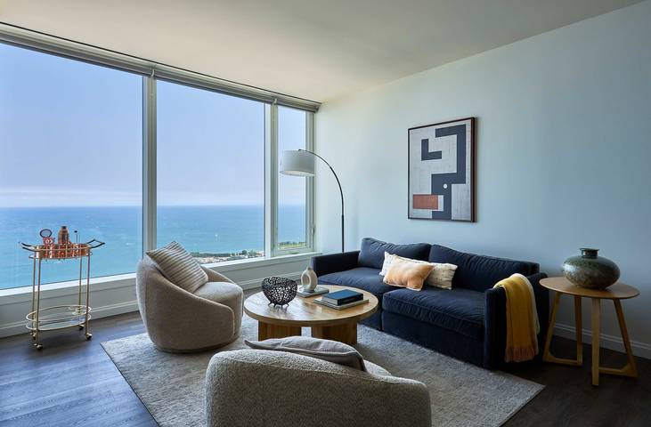 Apartamento de vacaciones para 5 personas, con vistas al lago además de balcón y piscina, Familias con niños - 1