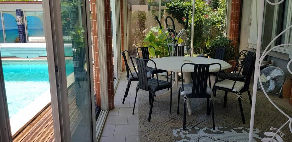 Location de vacances pour 9 personnes, avec jacuzzi ainsi que piscine et jardin, adapté aux familles à L'Union - 2