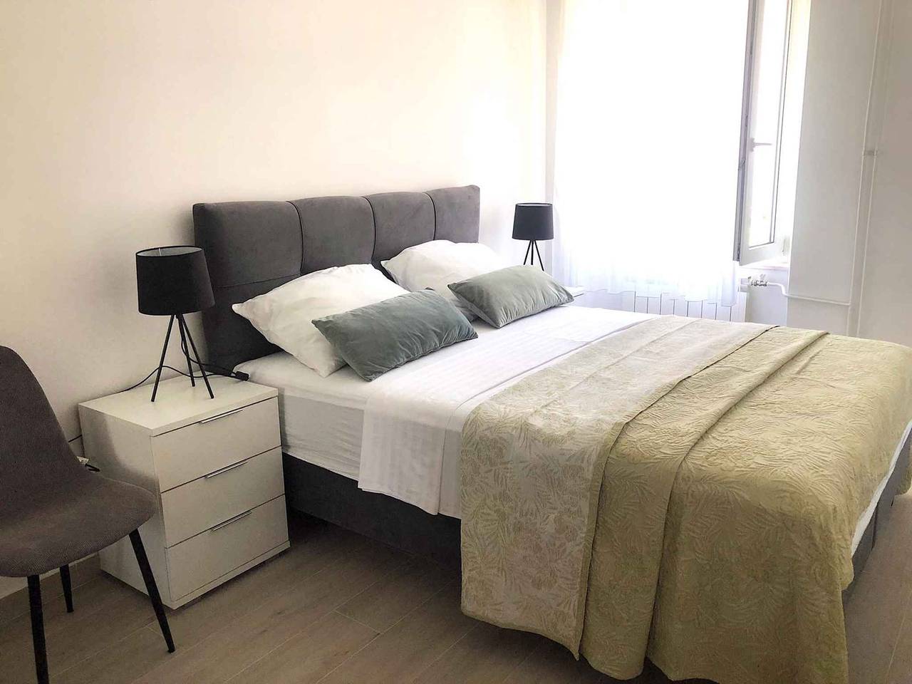 Cały apartament wypoczynkowy, Mieszkanie wakacyjne w pobliżu plaży in Primošten, Żupania szybenicko-knińska