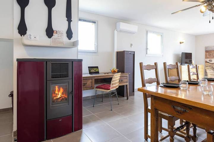 Villa pour 7 personnes, avec balcon et jardin dans l' Aveyron