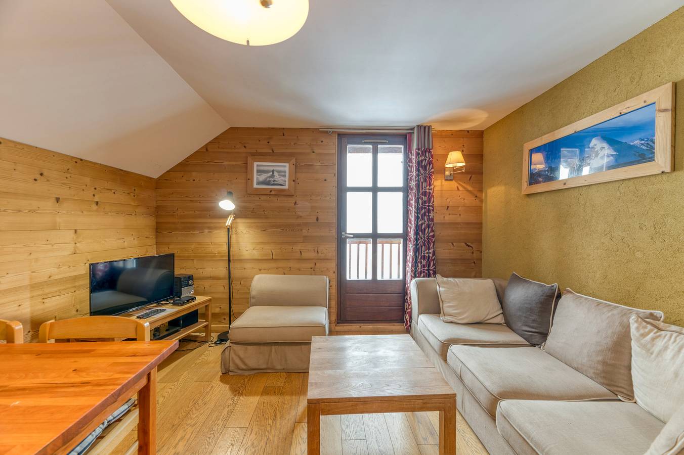 Geheel appartement, Appartement 'Regain 7' met Uitzicht op de Bergen en Balkon in Villard-Reculas, Écrins Nationaal Park