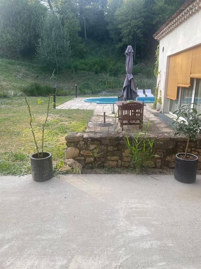 Gîte pour 8 personnes, avec Terrasse ainsi que Jardin et Piscine à Saint-Alexandre - 3