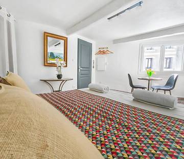 Gîte pour 2 personnes, avec vue dans Office De Tourisme Du Pays Des Sorgues Et Des Monts De Vaucluse