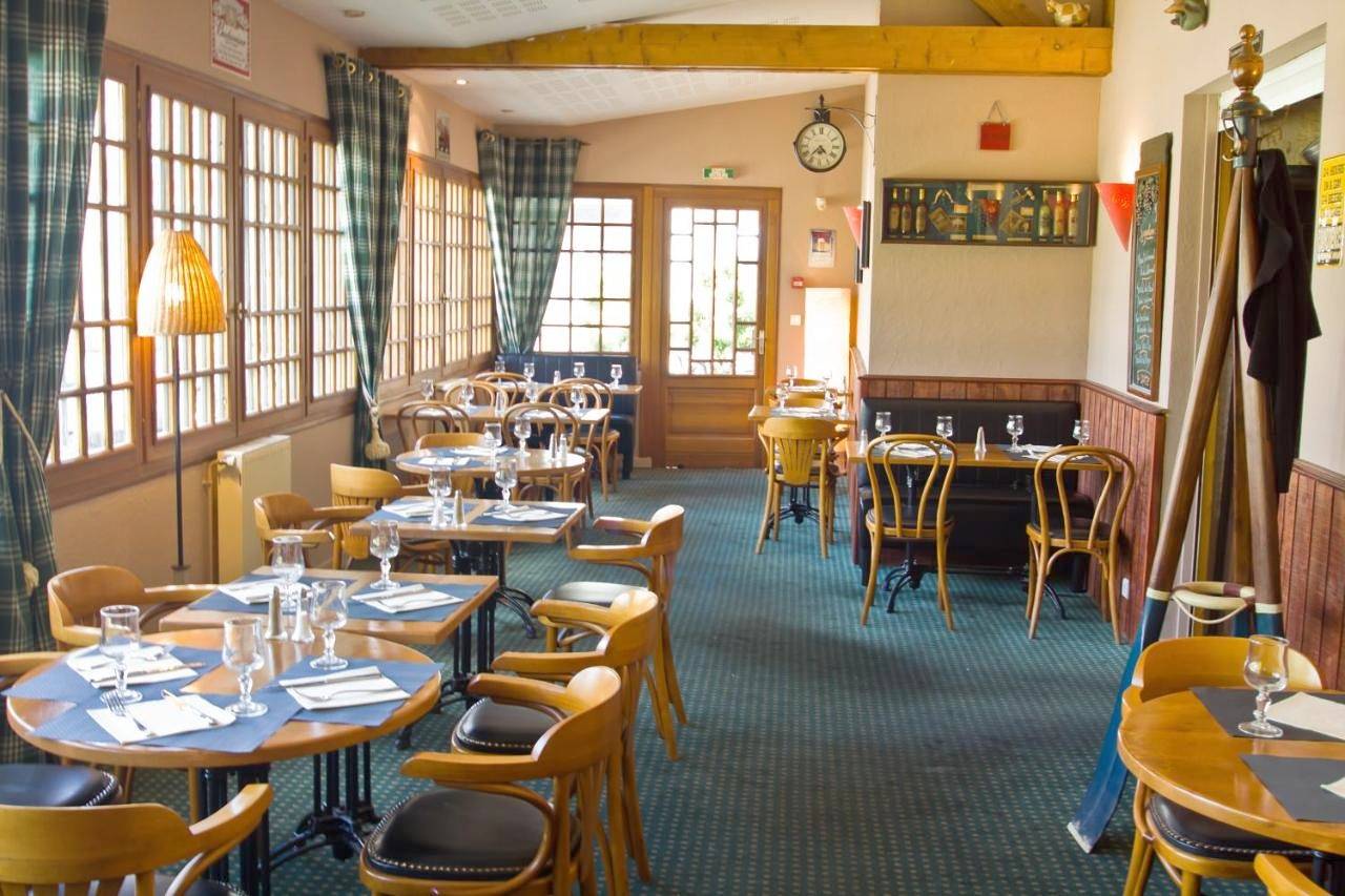 Hôtel Restaurant La Promenade in Gourdon, Quercy