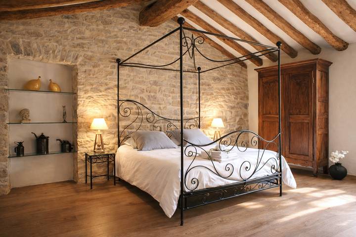 Location de vacances pour 2 personnes, avec Balcon/Terrasse et Jacuzzi ainsi que Jardin et Vue à Carnas