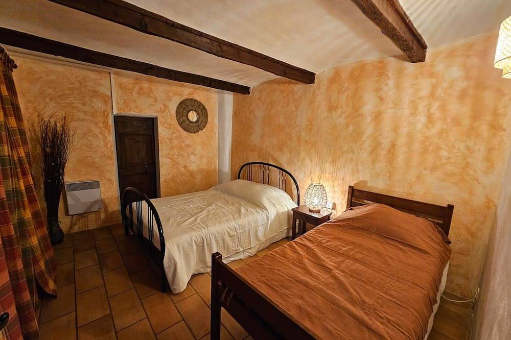 Entire apartment, Domaine de Bagard - Gîte l'Arche 64m² 5/8 pers Terrasse in Sauve, Le Vigan region