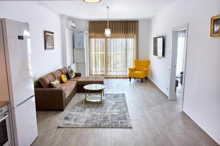 Appart’hôtel pour 5 personnes, avec vue sur le lac et vue ainsi que piscine et terrasse, animaux acceptés