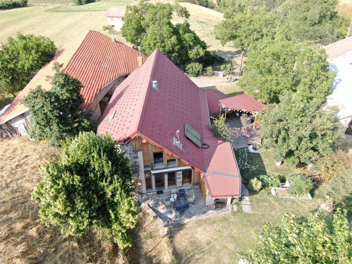 Two-Bedroom House in Bellaffaire, Région de Forcalquier