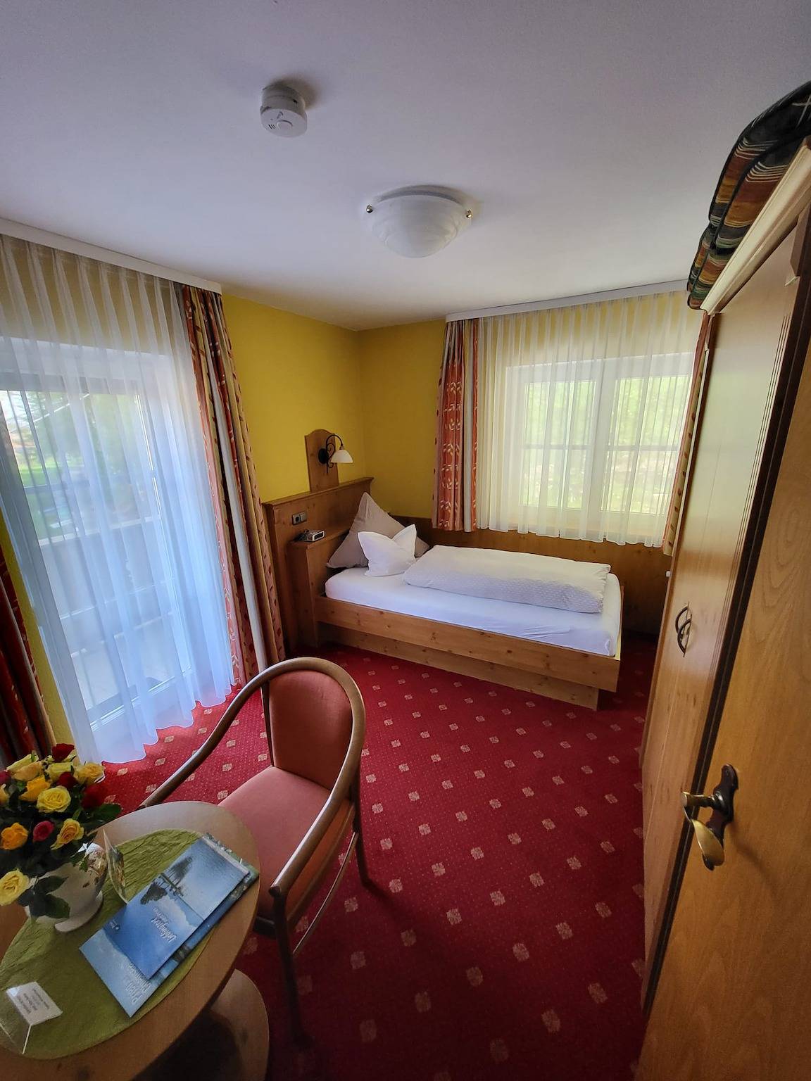 Gästehaus Schwarz - °Einzelzimmer mit Du/Wc mit Balkon oder Terrasse in Prien, Prien am Chiemsee