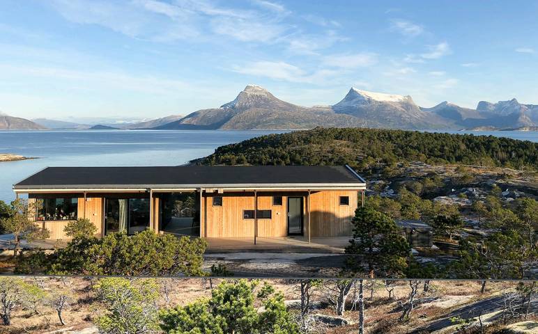 Feriehus for 5 personer, med terrasse, barnevennlig i Nordland