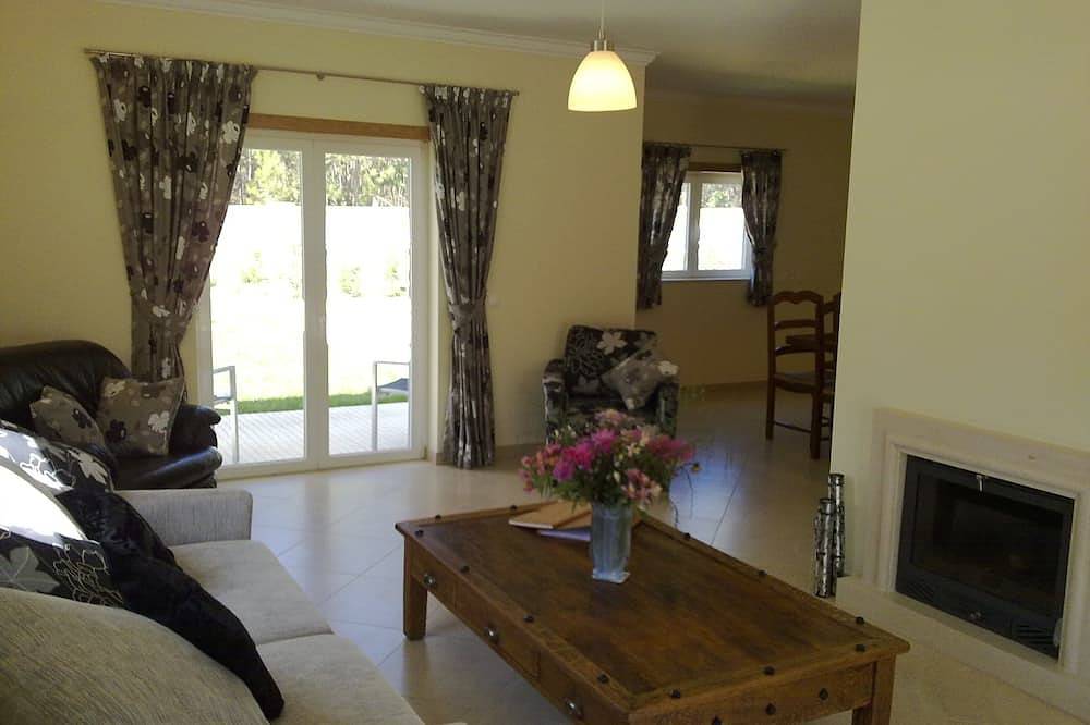Pineview Villa - une villa individuelle pour 8+ personnes in São Martinho do Porto, Leiria District