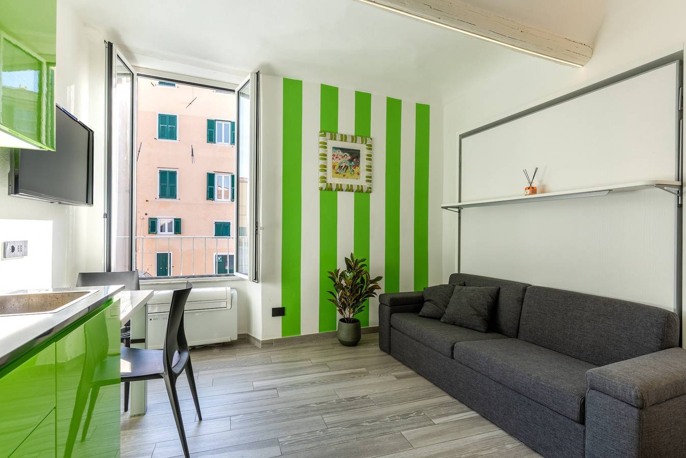 La Casetta Verde con Vista al Mar: Wi-Fi y Aire Acondicionado en Imperia in Puerto Mauricio, Imperia
