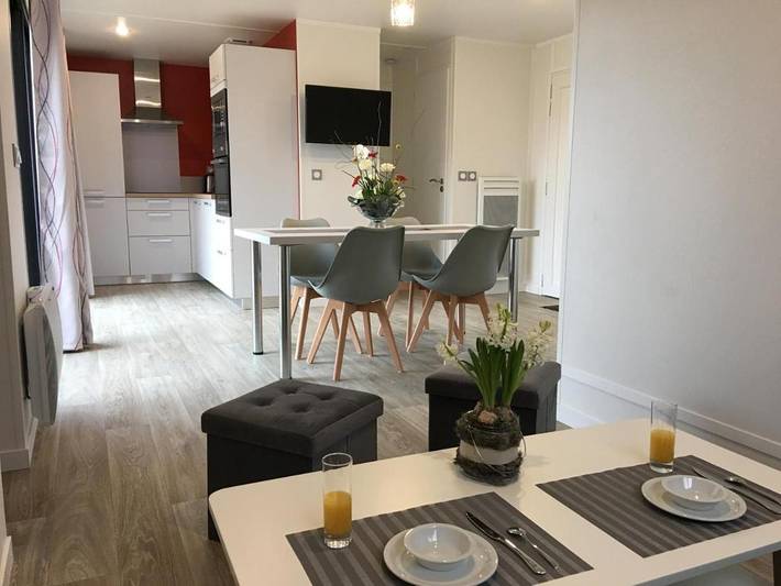 Location de vacances pour 4 personnes, avec terrasse à Lhommaizé