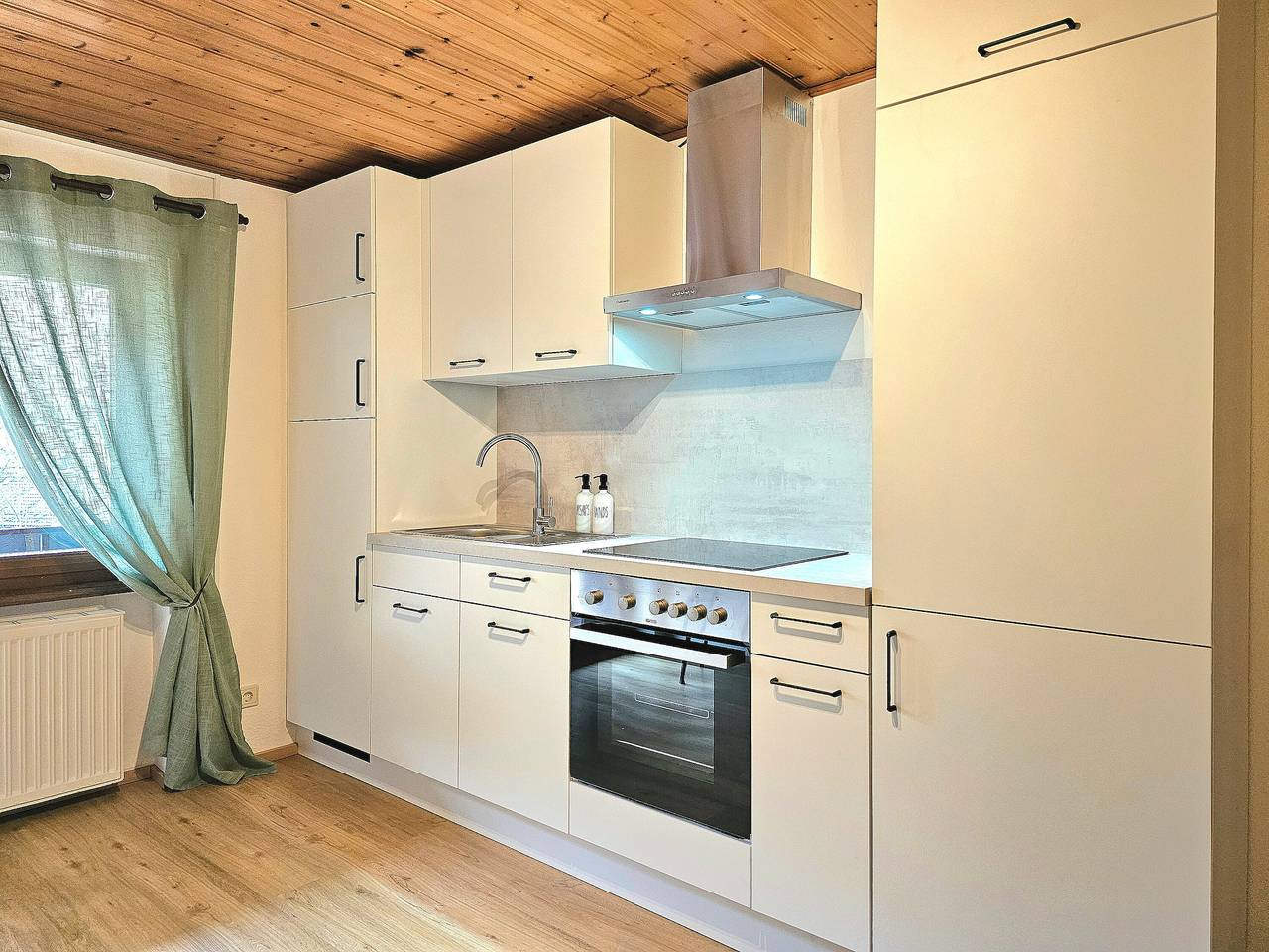 Ganzes Studio, Einzimmerapartment Nr. 4" mit Bergblick, gemeinsamer Terrasse und Wi-Fi in Bad Peterstal-Griesbach, Mittlerer Schwarzwald