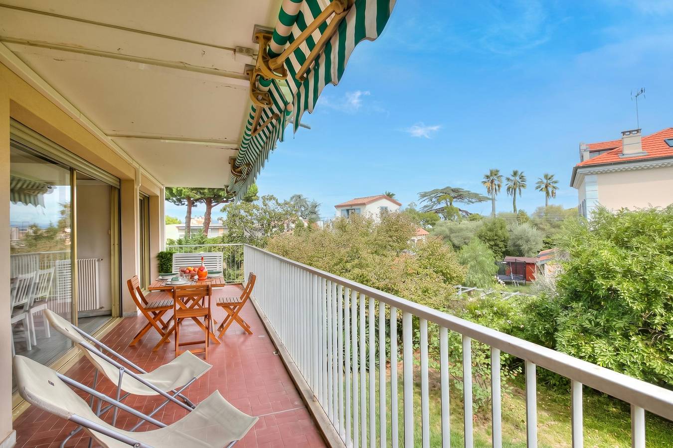 Appartement entier, L'Ermitage - Apartment with Terrace in Antibes, Côte méditerranéenne (France)
